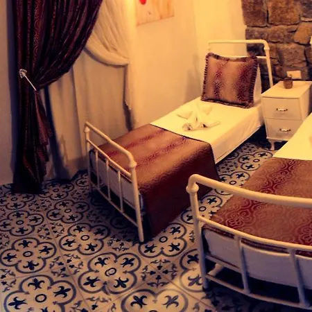 Guleda Bag Evi Bed & Breakfast